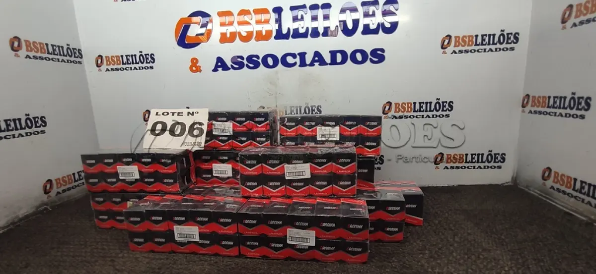 LOTE 006 - 140 - LÂMPADAS FAROL H4 12VOLTS (NO ESTADO, NÃO SABEMOS SE FUNCIONA. LEILÃO NÃO TEM GARANTIA E NEM DEVOLUÇÃO, SUJEITO A POSSÍVEIS AVARIAS VISÍVEIS/OCULTAS E/OU AUSÊNCIA DE COMPONENTES)