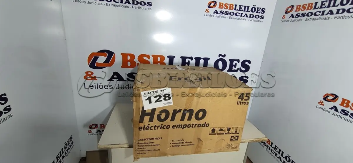 LOTE 128 - 01 - FORNO ELÉTRICO DE EMBUTIR NARDELLI 45 LITROS ESI PRETO - 220 VOLTS (NO ESTADO, NÃO SABEMOS SE FUNCIONA. LEILÃO NÃO TEM GARANTIA E NEM DEVOLUÇÃO, SUJEITO A POSSÍVEIS AVARIAS VISÍVEIS/OCULTAS E/OU AUSÊNCIA DE COMPONENTES)