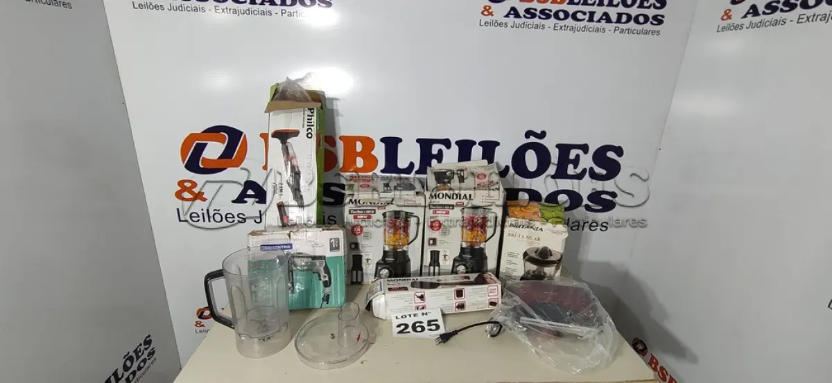 LOTE 265 - 08 - ELETRODOMÉSTICOS DIVERSOS (NO ESTADO, NÃO SABEMOS SE FUNCIONA. LEILÃO NÃO TEM GARANTIA E NEM DEVOLUÇÃO, SUJEITO A POSSÍVEIS AVARIAS VISÍVEIS/OCULTAS E/OU AUSÊNCIA DE COMPONENTES)