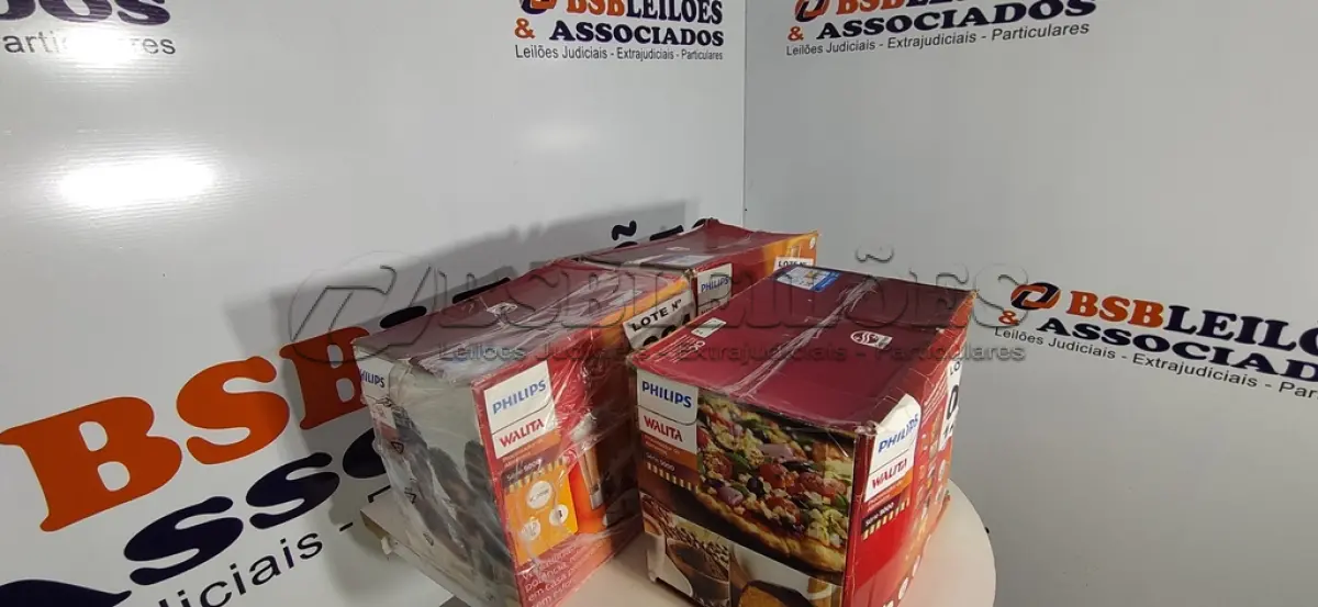 LOTE 024 - 03 - MULTIPROCESSADOR PHILIPS WALITA 110V (NO ESTADO, NÃO SABEMOS SE FUNCIONA. LEILÃO NÃO TEM GARANTIA E NEM DEVOLUÇÃO, SUJEITO A POSSÍVEIS AVARIAS VISÍVEIS/OCULTAS E/OU AUSÊNCIA DE COMPONENTES)
