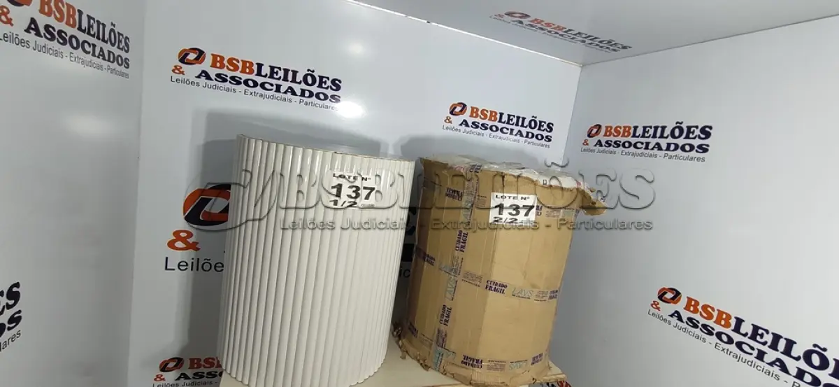 LOTE 137 - 02 – BASES MESA DA JANTAR (NO ESTADO, NÃO SABEMOS SE FUNCIONA. LEILÃO NÃO TEM GARANTIA E NEM DEVOLUÇÃO, SUJEITO A POSSÍVEIS AVARIAS VISÍVEIS/OCULTAS E/OU AUSÊNCIA DE COMPONENTES)