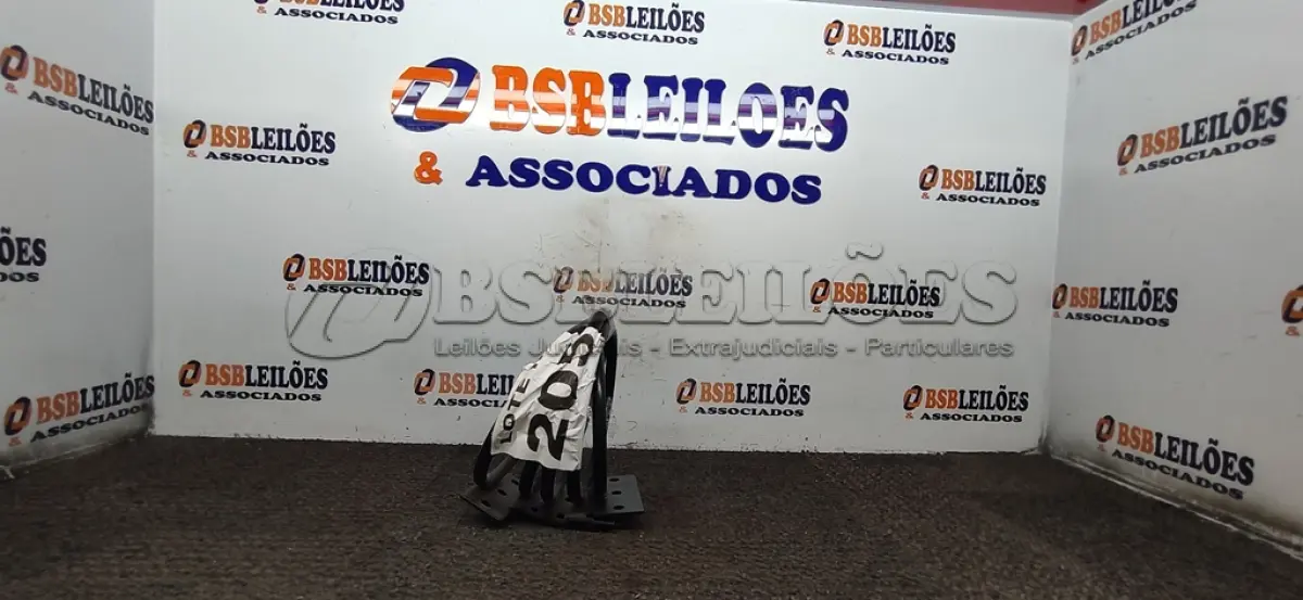 LOTE 205 - 05 – SUPORTES (NO ESTADO, NÃO SABEMOS SE FUNCIONA. LEILÃO NÃO TEM GARANTIA E NEM DEVOLUÇÃO, SUJEITO A POSSÍVEIS AVARIAS VISÍVEIS/OCULTAS E/OU AUSÊNCIA DE COMPONENTES)