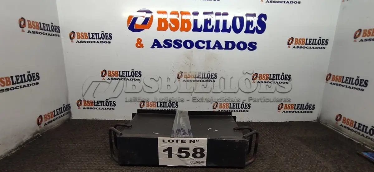 LOTE 158 - 01 – FORMA (NO ESTADO, NÃO SABEMOS SE FUNCIONA. LEILÃO NÃO TEM GARANTIA E NEM DEVOLUÇÃO, SUJEITO A POSSÍVEIS AVARIAS VISÍVEIS/OCULTAS E/OU AUSÊNCIA DE COMPONENTES)