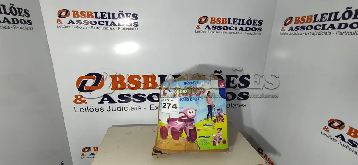 LOTE 274 - 01 - TRICICLO, BRINQUEDOS BANDEIRANTE, ZOOTICO, JOANINHA (NO ESTADO, NÃO SABEMOS SE FUNCIONA. LEILÃO NÃO TEM GARANTIA E NEM DEVOLUÇÃO, SUJEITO A POSSÍVEIS AVARIAS VISÍVEIS/OCULTAS E/OU AUSÊNCIA DE COMPONENTES)