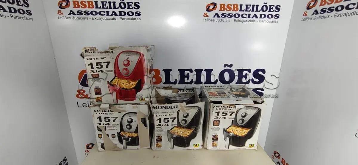 LOTE 157 - 04 - FRITADEIRAS SEM ÓLEO AIR FRYER, MONDIAL 110V (NO ESTADO, NÃO SABEMOS SE FUNCIONA. LEILÃO NÃO TEM GARANTIA E NEM DEVOLUÇÃO, SUJEITO A POSSÍVEIS AVARIAS VISÍVEIS/OCULTAS E/OU AUSÊNCIA DE COMPONENTES)