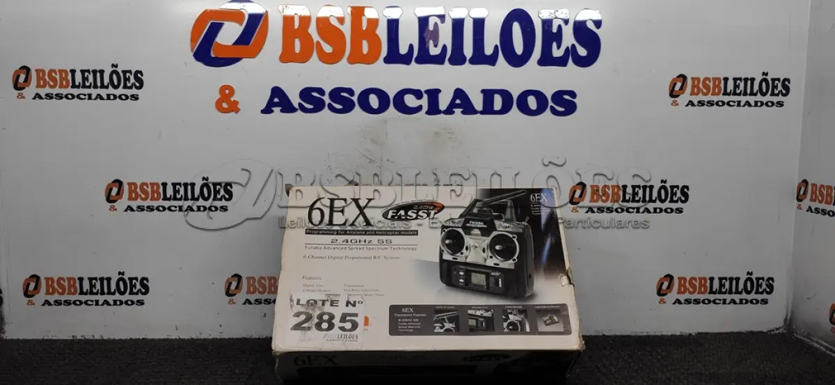 LOTE 285 - 01 - RÁDIO FUTABA 6EX 2.4GHZ (NO ESTADO, NÃO SABEMOS SE FUNCIONA. LEILÃO NÃO TEM GARANTIA E NEM DEVOLUÇÃO, SUJEITO A POSSÍVEIS AVARIAS VISÍVEIS/OCULTAS E/OU AUSÊNCIA DE COMPONENTES)