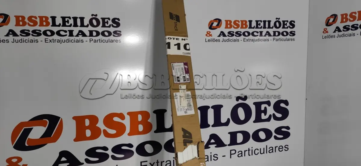 LOTE 110 - 24 - CANALETAS ALUMBRA BRANCA C/DIV.C/FITA 20X10X2000 (NO ESTADO, NÃO SABEMOS SE FUNCIONA. LEILÃO NÃO TEM GARANTIA E NEM DEVOLUÇÃO, SUJEITO A POSSÍVEIS AVARIAS VISÍVEIS/OCULTAS E/OU AUSÊNCIA DE COMPONENTES)