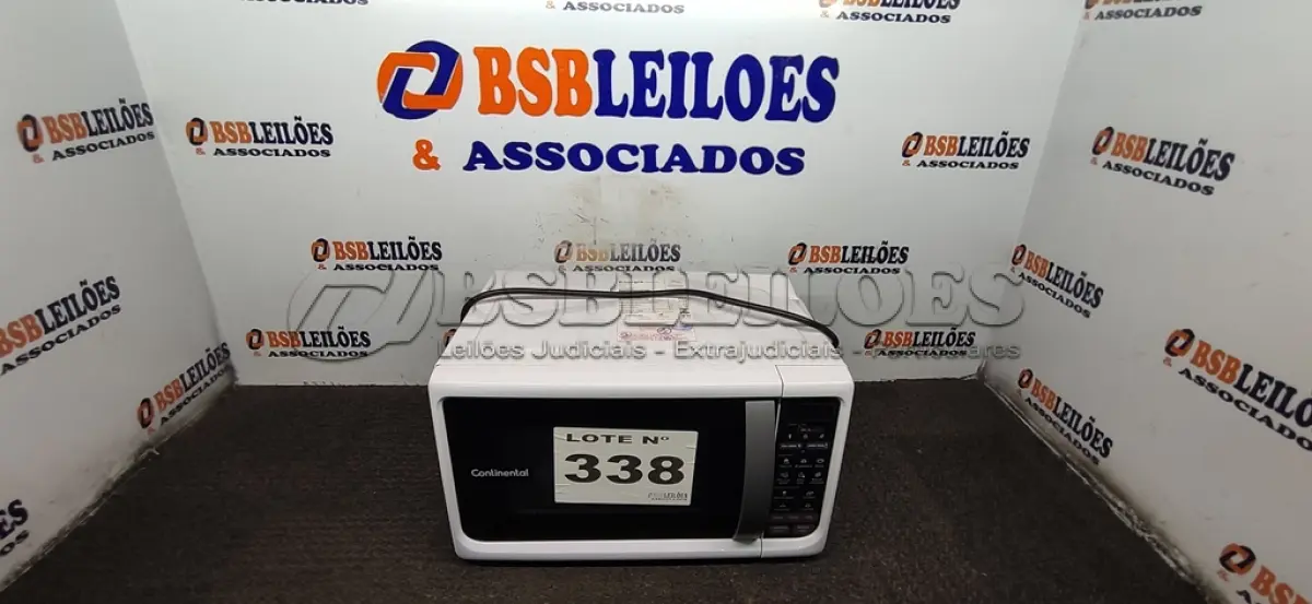 LOTE 338 - 01 - MICRO-ONDAS CONTINENTAL 21LITROS 110 VOLTS (NO ESTADO, NÃO SABEMOS SE FUNCIONA. LEILÃO NÃO TEM GARANTIA E NEM DEVOLUÇÃO, SUJEITO A POSSÍVEIS AVARIAS VISÍVEIS/OCULTAS E/OU AUSÊNCIA DE COMPONENTES)