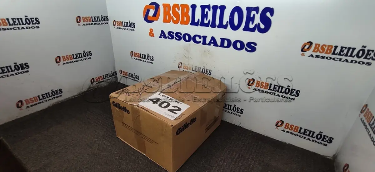 LOTE 402 - 01 LOTE C/ SPRAY DIVERSOS (NO ESTADO, NÃO SABEMOS SE FUNCIONA. LEILÃO NÃO TEM GARANTIA E NEM DEVOLUÇÃO, SUJEITO A POSSÍVEIS AVARIAS VISÍVEIS/OCULTAS E/OU AUSÊNCIA DE COMPONENTES)