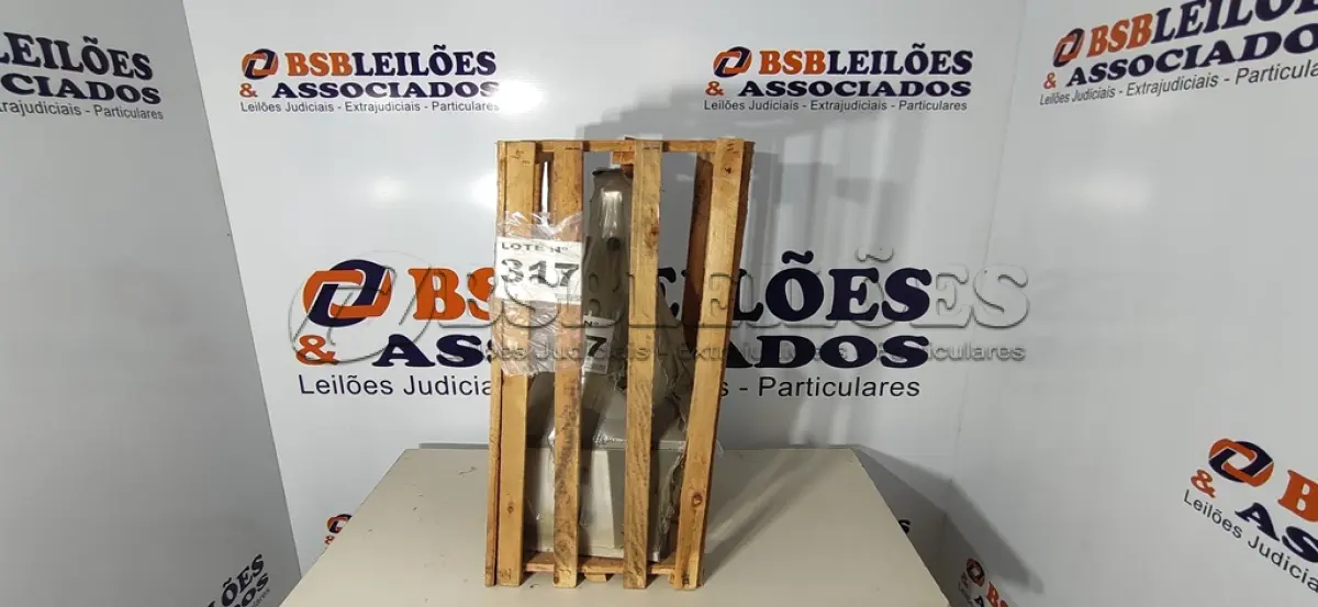 LOTE 317 - 01 - SERRA FITA DE MESA EKENOX SPL-560 220VOLTS (NO ESTADO, NÃO SABEMOS SE FUNCIONA. LEILÃO NÃO TEM GARANTIA E NEM DEVOLUÇÃO, SUJEITO A POSSÍVEIS AVARIAS VISÍVEIS/OCULTAS E/OU AUSÊNCIA DE COMPONENTES)