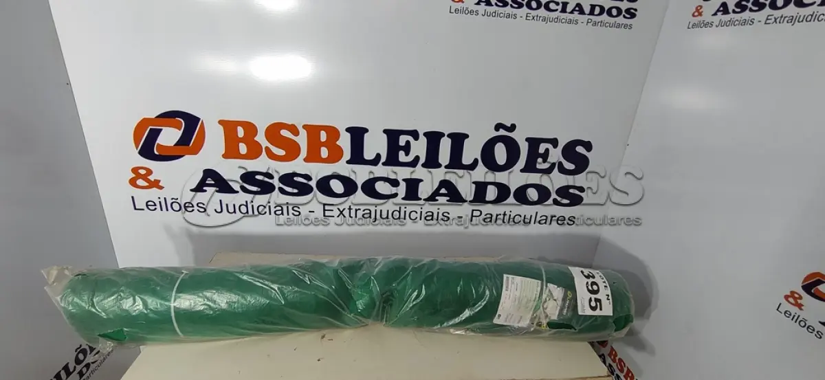 LOTE 395 - 01 - TELA MOSQUITEIRA NYLON 1,50MT X 50METROS LAHUMAN VERDE (NO ESTADO, NÃO SABEMOS SE FUNCIONA. LEILÃO NÃO TEM GARANTIA E NEM DEVOLUÇÃO, SUJEITO A POSSÍVEIS AVARIAS VISÍVEIS/OCULTAS E/OU AUSÊNCIA DE COMPONENTES)
