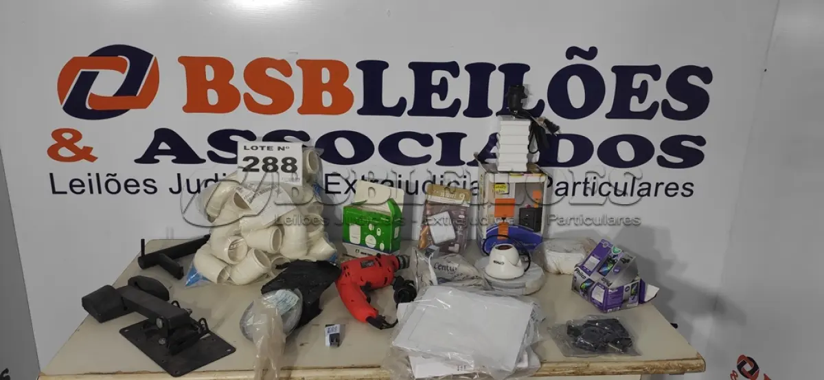LOTE 288 - 01 LOTE C/ ÍTENS DIVERSOS (NO ESTADO, NÃO SABEMOS SE FUNCIONA. LEILÃO NÃO TEM GARANTIA E NEM DEVOLUÇÃO, SUJEITO A POSSÍVEIS AVARIAS VISÍVEIS/OCULTAS E/OU AUSÊNCIA DE COMPONENTES)