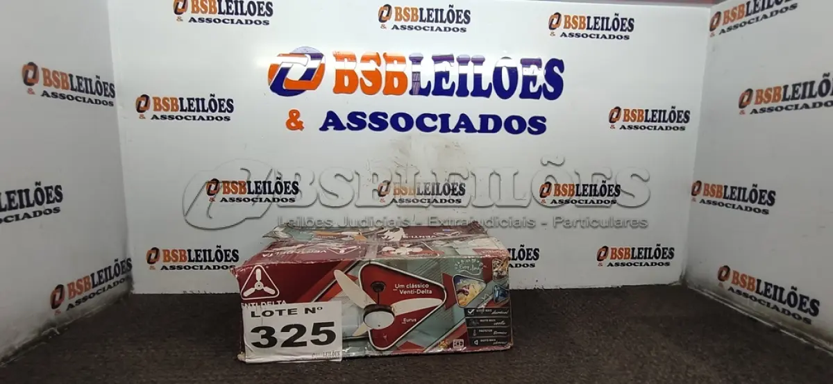 LOTE 325 - 01 - VENTILADOR DE TETO NEW ZETA 3 PÁS MDF LAQUEADAS BRANCO 220V (NO ESTADO, NÃO SABEMOS SE FUNCIONA. LEILÃO NÃO TEM GARANTIA E NEM DEVOLUÇÃO, SUJEITO A POSSÍVEIS AVARIAS VISÍVEIS/OCULTAS E/OU AUSÊNCIA DE COMPONENTES)