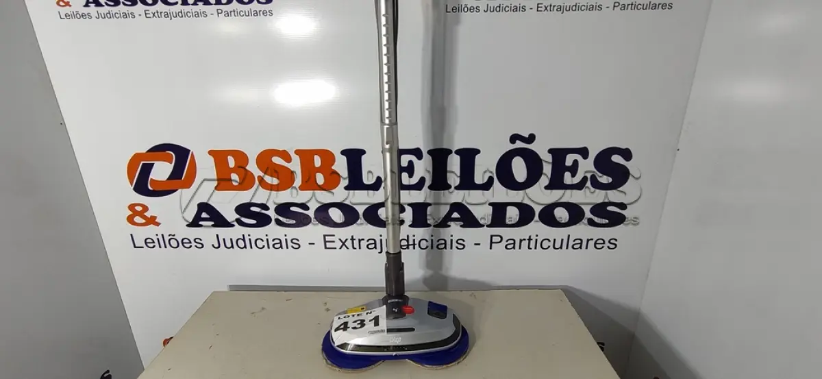 LOTE 431 - 01 - POLIDORA E LIMPADORA DE PISO WAP BRILHA UP 220V (NO ESTADO, NÃO SABEMOS SE FUNCIONA. LEILÃO NÃO TEM GARANTIA E NEM DEVOLUÇÃO, SUJEITO A POSSÍVEIS AVARIAS VISÍVEIS/OCULTAS E/OU AUSÊNCIA DE COMPONENTES)