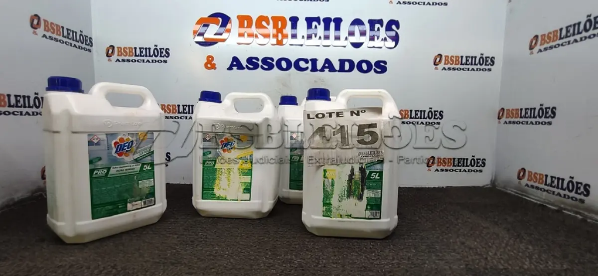 LOTE 415 - 03 - REMOVEDORES DE CERA CONCENTRADO DEOLINE 5LITROS (NO ESTADO, NÃO SABEMOS SE FUNCIONA. LEILÃO NÃO TEM GARANTIA E NEM DEVOLUÇÃO, SUJEITO A POSSÍVEIS AVARIAS VISÍVEIS/OCULTAS E/OU AUSÊNCIA DE COMPONENTES)