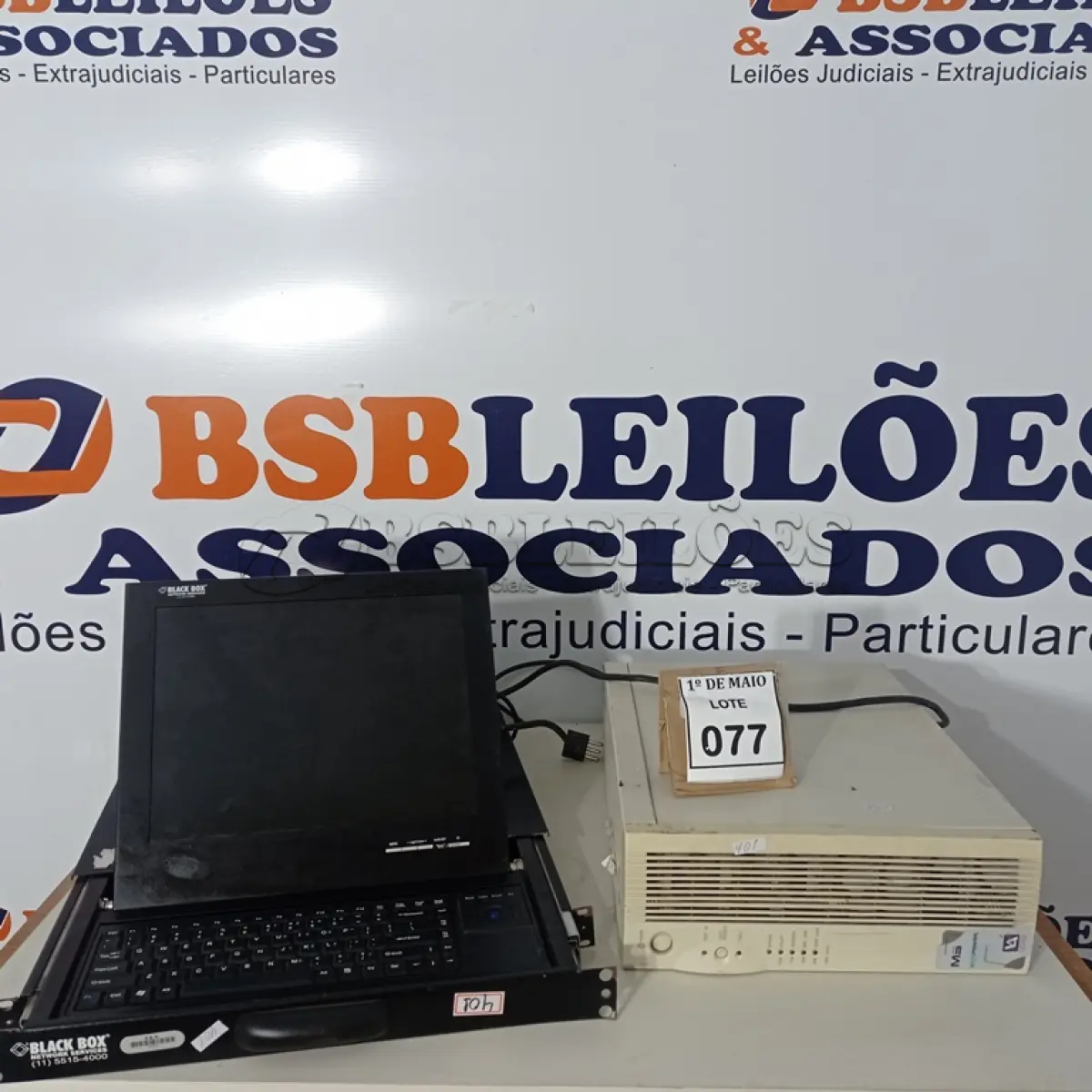 LOTE 077 - 01 CONTROLADOR DE ANTENAS BLACK BOX NETWORK SERVICES E 01 ESTABILIZADOR DE 2000VA 110V ARCA MS. (NO ESTADO) ATENÇÃO! FAZER A VISITAÇÃO ANTES DE ARREMATAR, NÃO SABEMOS SE FUNCIONA. LEILÃO NÃO TEM GARANTIA E NEM DEVOLUÇÃO, SUJEITO A POSSÍVEIS AVARIAS VISÍVEIS/OCULTAS E/OU AUSÊNCIA DE COMPONENTES.