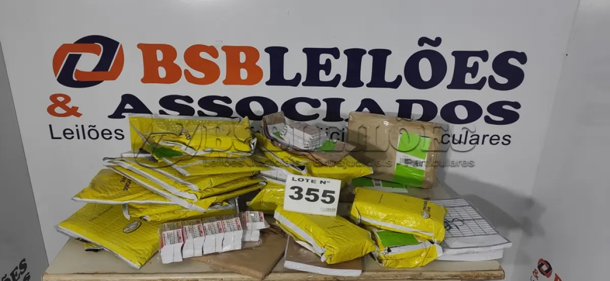 LOTE 355 - LOTE C/ ITENS DIVERSOS (NO ESTADO, NÃO SABEMOS SE FUNCIONA. LEILÃO NÃO TEM GARANTIA E NEM DEVOLUÇÃO, SUJEITO A POSSÍVEIS AVARIAS VISÍVEIS/OCULTAS E/OU AUSÊNCIA DE COMPONENTES)