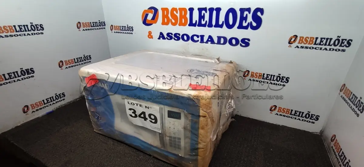 LOTE 349 - 01 - MICRO-ONDAS MONDIAL 34LITROS 110 VOLTS (NO ESTADO, NÃO SABEMOS SE FUNCIONA. LEILÃO NÃO TEM GARANTIA E NEM DEVOLUÇÃO, SUJEITO A POSSÍVEIS AVARIAS VISÍVEIS/OCULTAS E/OU AUSÊNCIA DE COMPONENTES)