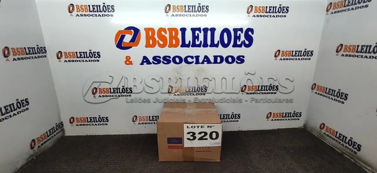 LOTE 320 - JOGO DE CALCO FORD (NO ESTADO, NÃO SABEMOS SE FUNCIONA. LEILÃO NÃO TEM GARANTIA E NEM DEVOLUÇÃO, SUJEITO A POSSÍVEIS AVARIAS VISÍVEIS/OCULTAS E/OU AUSÊNCIA DE COMPONENTES)