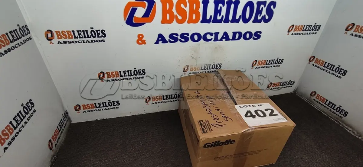 LOTE 402 - 01 LOTE C/ SPRAY DIVERSOS (NO ESTADO, NÃO SABEMOS SE FUNCIONA. LEILÃO NÃO TEM GARANTIA E NEM DEVOLUÇÃO, SUJEITO A POSSÍVEIS AVARIAS VISÍVEIS/OCULTAS E/OU AUSÊNCIA DE COMPONENTES)