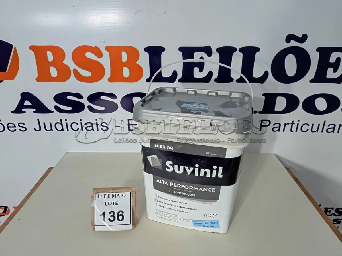 LOTE 136 - 01 BALDE DE TINTA SUVINIL INTERIORES FOSCOS 18L NA COR FOSCO BRANCO. VENCIMENTO 10/2027 (NOVO) (NO ESTADO) ATENÇÃO! FAZER A VISITAÇÃO ANTES DE ARREMATAR, NÃO SABEMOS SE FUNCIONA. LEILÃO NÃO TEM GARANTIA E NEM DEVOLUÇÃO, SUJEITO A POSSÍVEIS AVARIAS VISÍVEIS/OCULTAS E/OU AUSÊNCIA DE COMPONENTES.