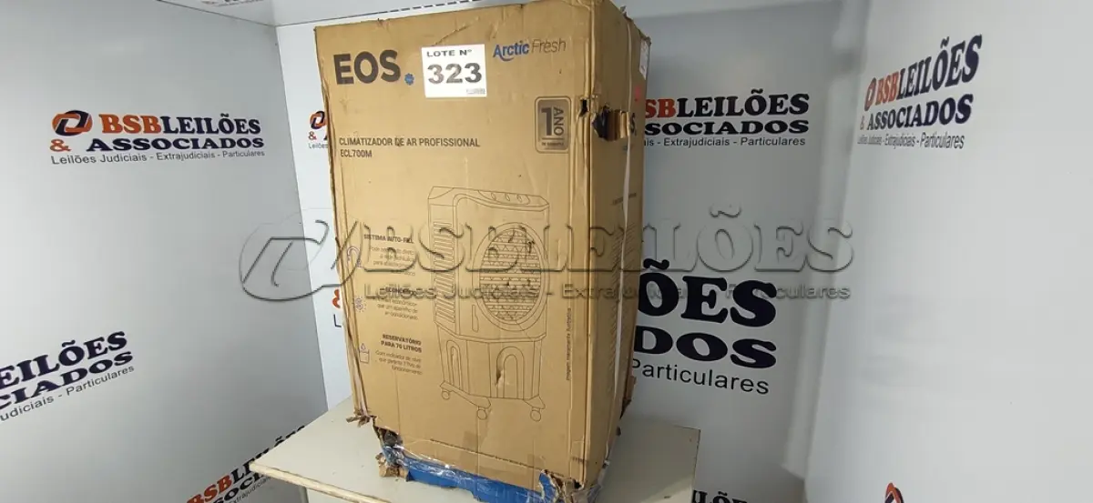 LOTE 323 - 01 - CLIMATIZADOR DE AR PROFISSIONAL EOS 70LITROS ECL700M 110VOLTS (NO ESTADO, NÃO SABEMOS SE FUNCIONA. LEILÃO NÃO TEM GARANTIA E NEM DEVOLUÇÃO, SUJEITO A POSSÍVEIS AVARIAS VISÍVEIS/OCULTAS E/OU AUSÊNCIA DE COMPONENTES)