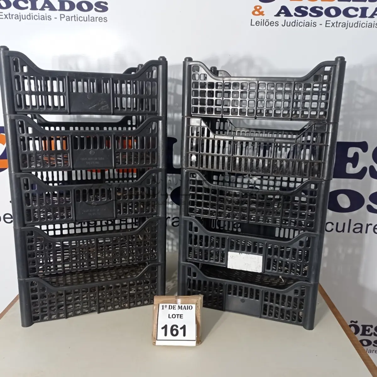 LOTE 161 - 10 CESTAS ORGANIZADORAS. (NO ESTADO) ATENÇÃO! FAZER A VISITAÇÃO ANTES DE ARREMATAR, NÃO SABEMOS SE FUNCIONA. LEILÃO NÃO TEM GARANTIA E NEM DEVOLUÇÃO, SUJEITO A POSSÍVEIS AVARIAS VISÍVEIS/OCULTAS E/OU AUSÊNCIA DE COMPONENTES.