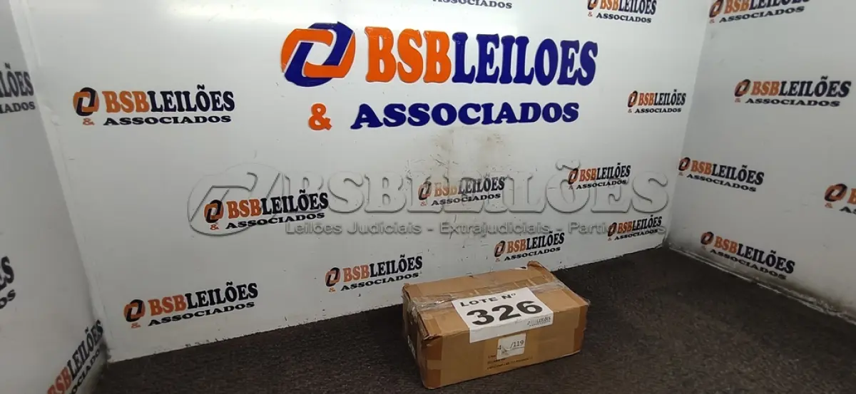 LOTE 326 - 01 - BATERIA LI-ION 48VF 12AH PARA CICLOMOTOR (NO ESTADO, NÃO SABEMOS SE FUNCIONA. LEILÃO NÃO TEM GARANTIA E NEM DEVOLUÇÃO, SUJEITO A POSSÍVEIS AVARIAS VISÍVEIS/OCULTAS E/OU AUSÊNCIA DE COMPONENTES)