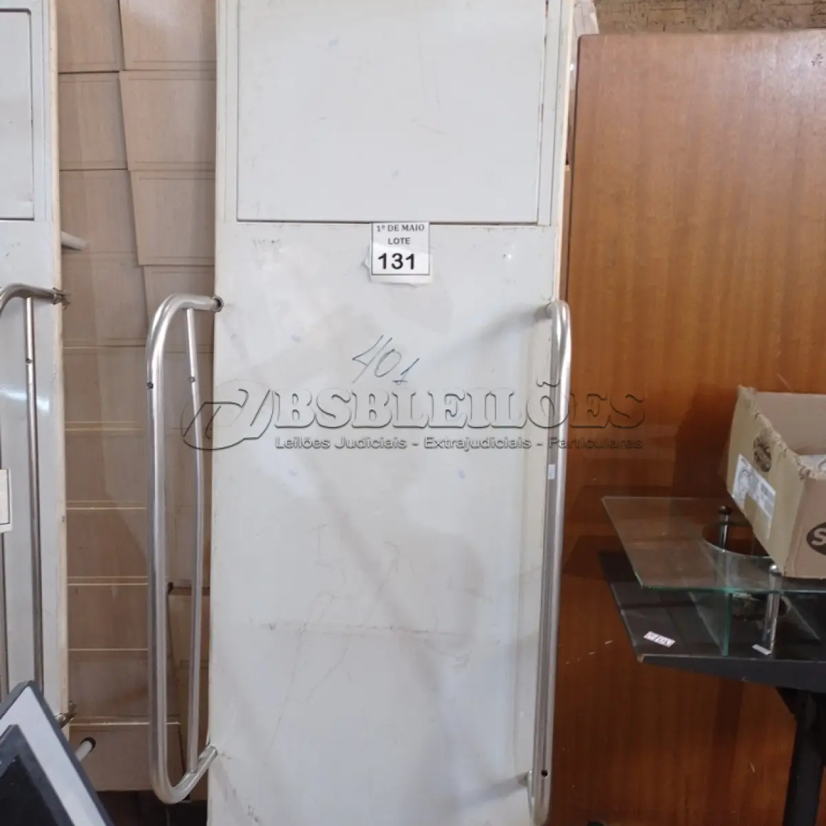 LOTE 131 - 01 MACA PARA TRANSPORTE. (NO ESTADO) ATENÇÃO! FAZER A VISITAÇÃO ANTES DE ARREMATAR, NÃO SABEMOS SE FUNCIONA. LEILÃO NÃO TEM GARANTIA E NEM DEVOLUÇÃO, SUJEITO A POSSÍVEIS AVARIAS VISÍVEIS/OCULTAS E/OU AUSÊNCIA DE COMPONENTES.