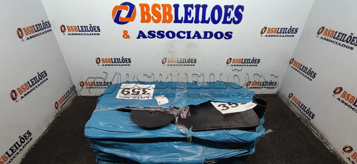LOTE 359 - 01 - FOGÃO PORTÁTIL 3 BOCAS A LENHA CAMPEIRO (NO ESTADO, NÃO SABEMOS SE FUNCIONA. LEILÃO NÃO TEM GARANTIA E NEM DEVOLUÇÃO, SUJEITO A POSSÍVEIS AVARIAS VISÍVEIS/OCULTAS E/OU AUSÊNCIA DE COMPONENTES)