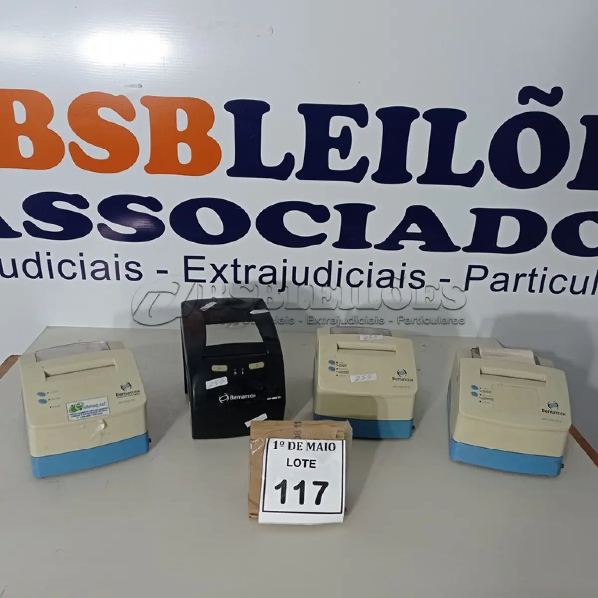 LOTE 117 - 04 IMPRESSORAS DE CUPOM MARCAS E MODELOS DIVERSOS. (NO ESTADO) ATENÇÃO! FAZER A VISITAÇÃO ANTES DE ARREMATAR, NÃO SABEMOS SE FUNCIONA. LEILÃO NÃO TEM GARANTIA E NEM DEVOLUÇÃO, SUJEITO A POSSÍVEIS AVARIAS VISÍVEIS/OCULTAS E/OU AUSÊNCIA DE COMPONENTES.