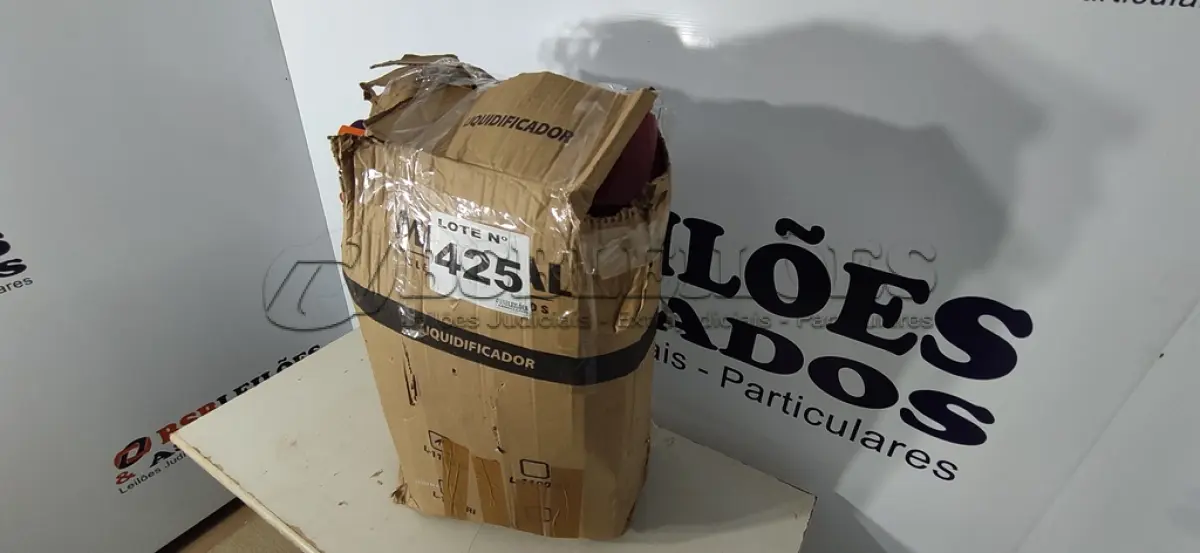 LOTE 425 - 08 – ELETRODOMÉSTICOS DIVERSOS (NO ESTADO, NÃO SABEMOS SE FUNCIONA. LEILÃO NÃO TEM GARANTIA E NEM DEVOLUÇÃO, SUJEITO A POSSÍVEIS AVARIAS VISÍVEIS/OCULTAS E/OU AUSÊNCIA DE COMPONENTES)