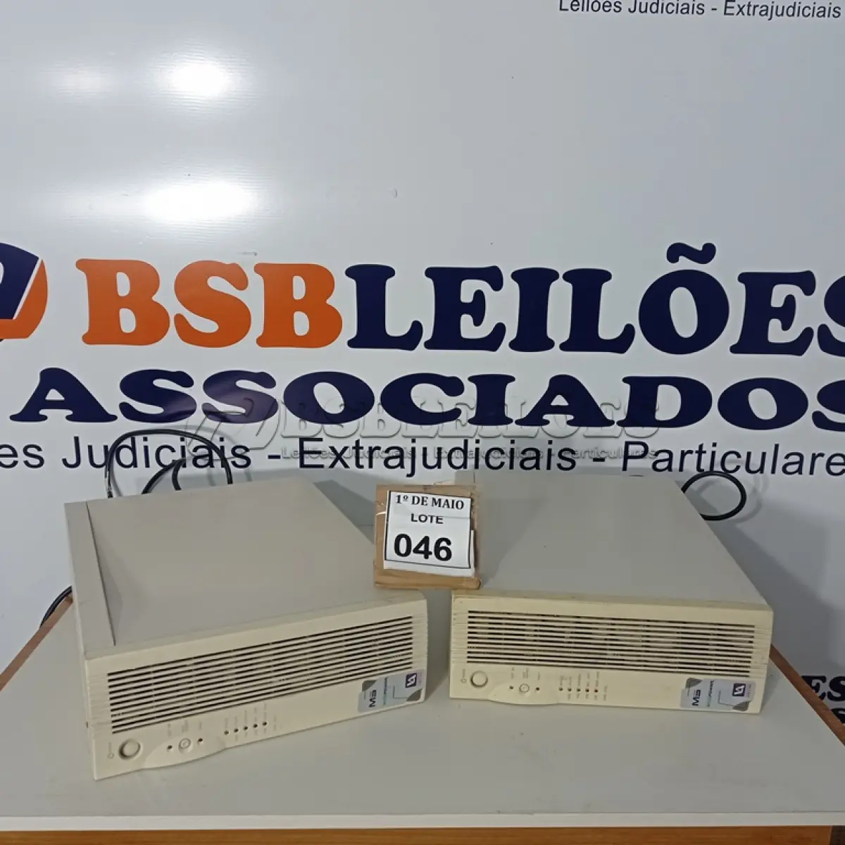 LOTE 046 - 02 ESTABILIZADORES 2000VA MS 110V. (NO ESTADO) ATENÇÃO! FAZER A VISITAÇÃO ANTES DE ARREMATAR, NÃO SABEMOS SE FUNCIONA. LEILÃO NÃO TEM GARANTIA E NEM DEVOLUÇÃO, SUJEITO A POSSÍVEIS AVARIAS VISÍVEIS/OCULTAS E/OU AUSÊNCIA DE COMPONENTES.