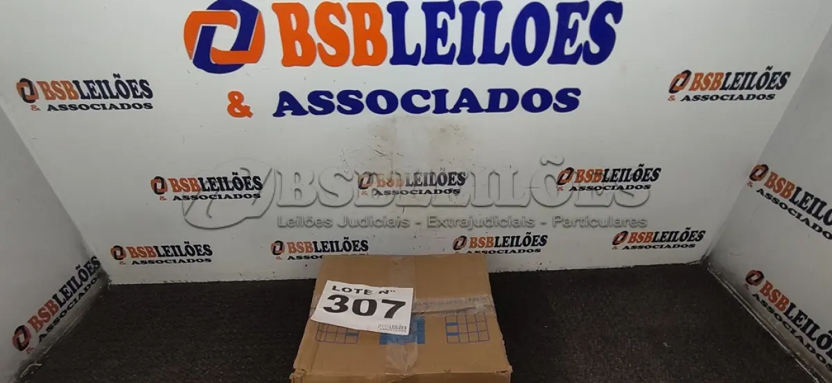 LOTE 307 - 03 - ELEVADOR DE PH BARRILHA GENCO PH+ PARA TRATAMENTO DE PISCINAS 2KG (NO ESTADO, NÃO SABEMOS SE FUNCIONA. LEILÃO NÃO TEM GARANTIA E NEM DEVOLUÇÃO, SUJEITO A POSSÍVEIS AVARIAS VISÍVEIS/OCULTAS E/OU AUSÊNCIA DE COMPONENTES)