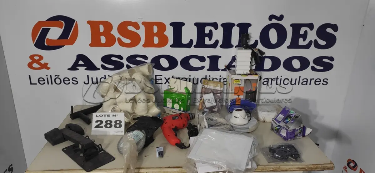 LOTE 288 - 01 LOTE C/ ÍTENS DIVERSOS (NO ESTADO, NÃO SABEMOS SE FUNCIONA. LEILÃO NÃO TEM GARANTIA E NEM DEVOLUÇÃO, SUJEITO A POSSÍVEIS AVARIAS VISÍVEIS/OCULTAS E/OU AUSÊNCIA DE COMPONENTES)