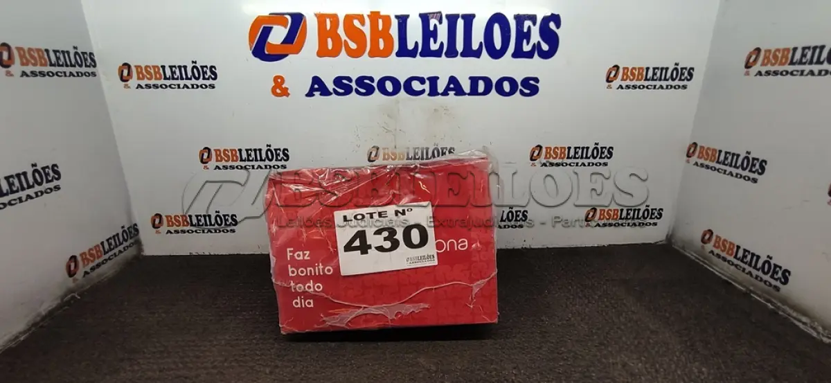 LOTE 430 - 10 – LOUÇAS DIVERSAS (NO ESTADO, NÃO SABEMOS SE FUNCIONA. LEILÃO NÃO TEM GARANTIA E NEM DEVOLUÇÃO, SUJEITO A POSSÍVEIS AVARIAS VISÍVEIS/OCULTAS E/OU AUSÊNCIA DE COMPONENTES)