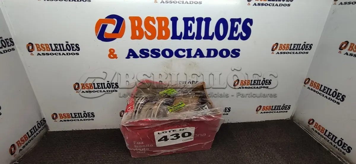 LOTE 430 - 10 – LOUÇAS DIVERSAS (NO ESTADO, NÃO SABEMOS SE FUNCIONA. LEILÃO NÃO TEM GARANTIA E NEM DEVOLUÇÃO, SUJEITO A POSSÍVEIS AVARIAS VISÍVEIS/OCULTAS E/OU AUSÊNCIA DE COMPONENTES)