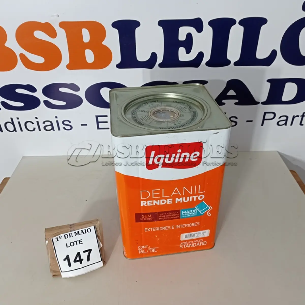 LOTE 147 - 01 LATA DE TINTA EXTERIOR/INTERIOR DE 16/18L DELANIL FOSCO MARCA IQUINE. (NOVO) (NO ESTADO) ATENÇÃO! FAZER A VISITAÇÃO ANTES DE ARREMATAR, NÃO SABEMOS SE FUNCIONA. LEILÃO NÃO TEM GARANTIA E NEM DEVOLUÇÃO, SUJEITO A POSSÍVEIS AVARIAS VISÍVEIS/OCULTAS E/OU AUSÊNCIA DE COMPONENTES.