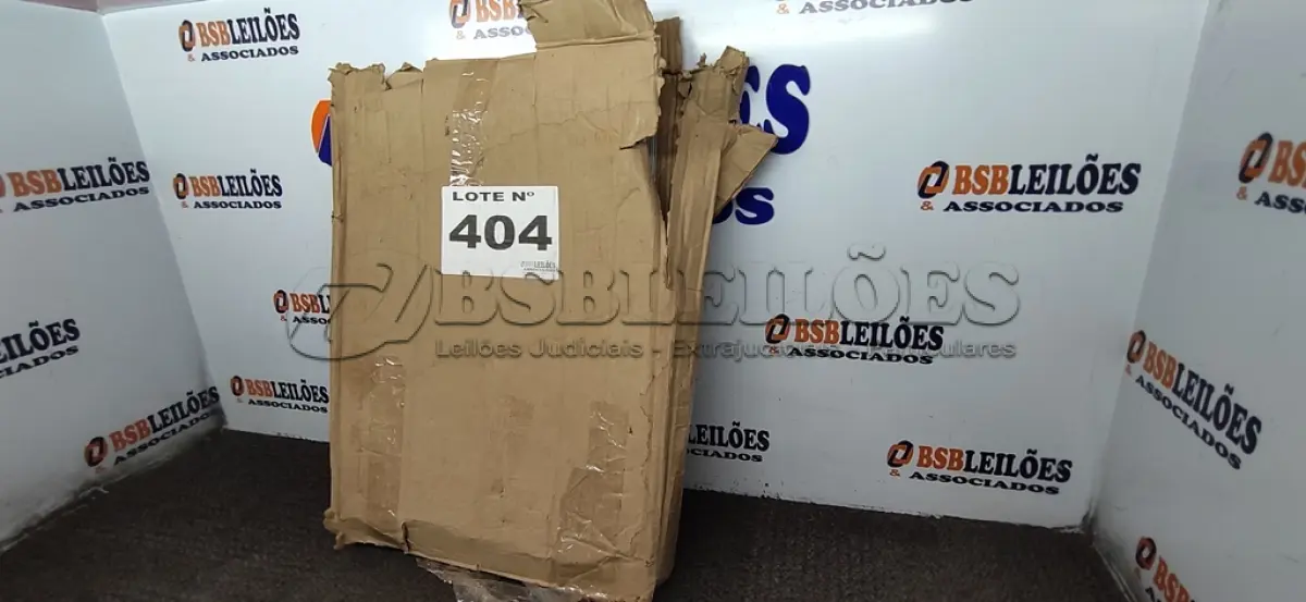 LOTE 404 - 01 - PORTA DE PASSAGEM PARA CACHORROS EM ALUMINIO (NO ESTADO, NÃO SABEMOS SE FUNCIONA. LEILÃO NÃO TEM GARANTIA E NEM DEVOLUÇÃO, SUJEITO A POSSÍVEIS AVARIAS VISÍVEIS/OCULTAS E/OU AUSÊNCIA DE COMPONENTES)
