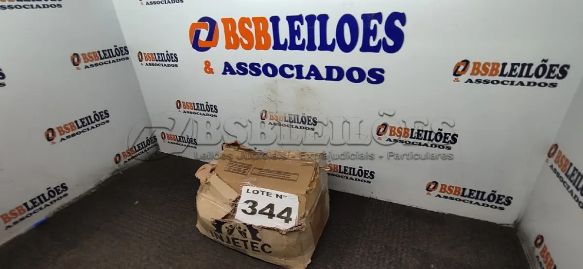 LOTE 344 - 01 - MÁQUINA DE FAZER SANGRIA EM FREIOS IJ-2150 (NO ESTADO, NÃO SABEMOS SE FUNCIONA. LEILÃO NÃO TEM GARANTIA E NEM DEVOLUÇÃO, SUJEITO A POSSÍVEIS AVARIAS VISÍVEIS/OCULTAS E/OU AUSÊNCIA DE COMPONENTES)