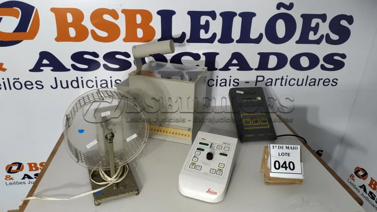 LOTE 040 - 01 LOTE COM APARELHOS DIVERSOS. (NO ESTADO) ATENÇÃO! FAZER A VISITAÇÃO ANTES DE ARREMATAR, NÃO SABEMOS SE FUNCIONA. LEILÃO NÃO TEM GARANTIA E NEM DEVOLUÇÃO, SUJEITO A POSSÍVEIS AVARIAS VISÍVEIS/OCULTAS E/OU AUSÊNCIA DE COMPONENTES.