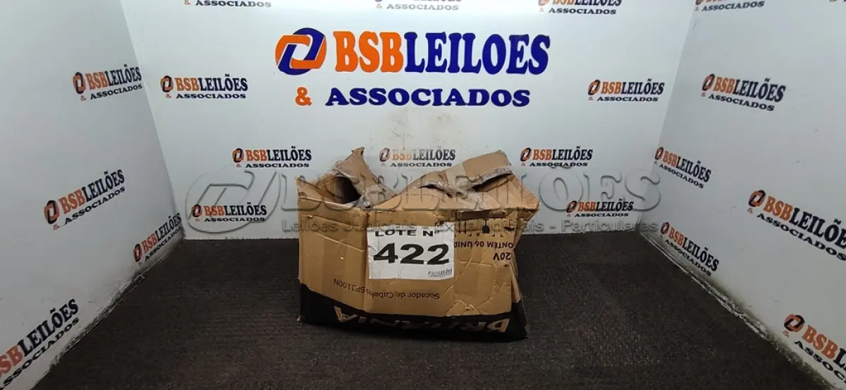 LOTE 422 - 01 LOTE C/ CENTRAIS DE PORTÃO ELETRÔNICOS DIVERSAS (NO ESTADO, NÃO SABEMOS SE FUNCIONA. LEILÃO NÃO TEM GARANTIA E NEM DEVOLUÇÃO, SUJEITO A POSSÍVEIS AVARIAS VISÍVEIS/OCULTAS E/OU AUSÊNCIA DE COMPONENTES)