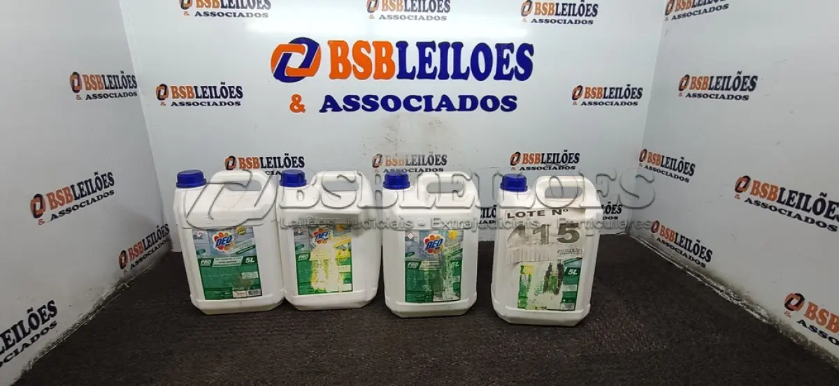 LOTE 415 - 03 - REMOVEDORES DE CERA CONCENTRADO DEOLINE 5LITROS (NO ESTADO, NÃO SABEMOS SE FUNCIONA. LEILÃO NÃO TEM GARANTIA E NEM DEVOLUÇÃO, SUJEITO A POSSÍVEIS AVARIAS VISÍVEIS/OCULTAS E/OU AUSÊNCIA DE COMPONENTES)