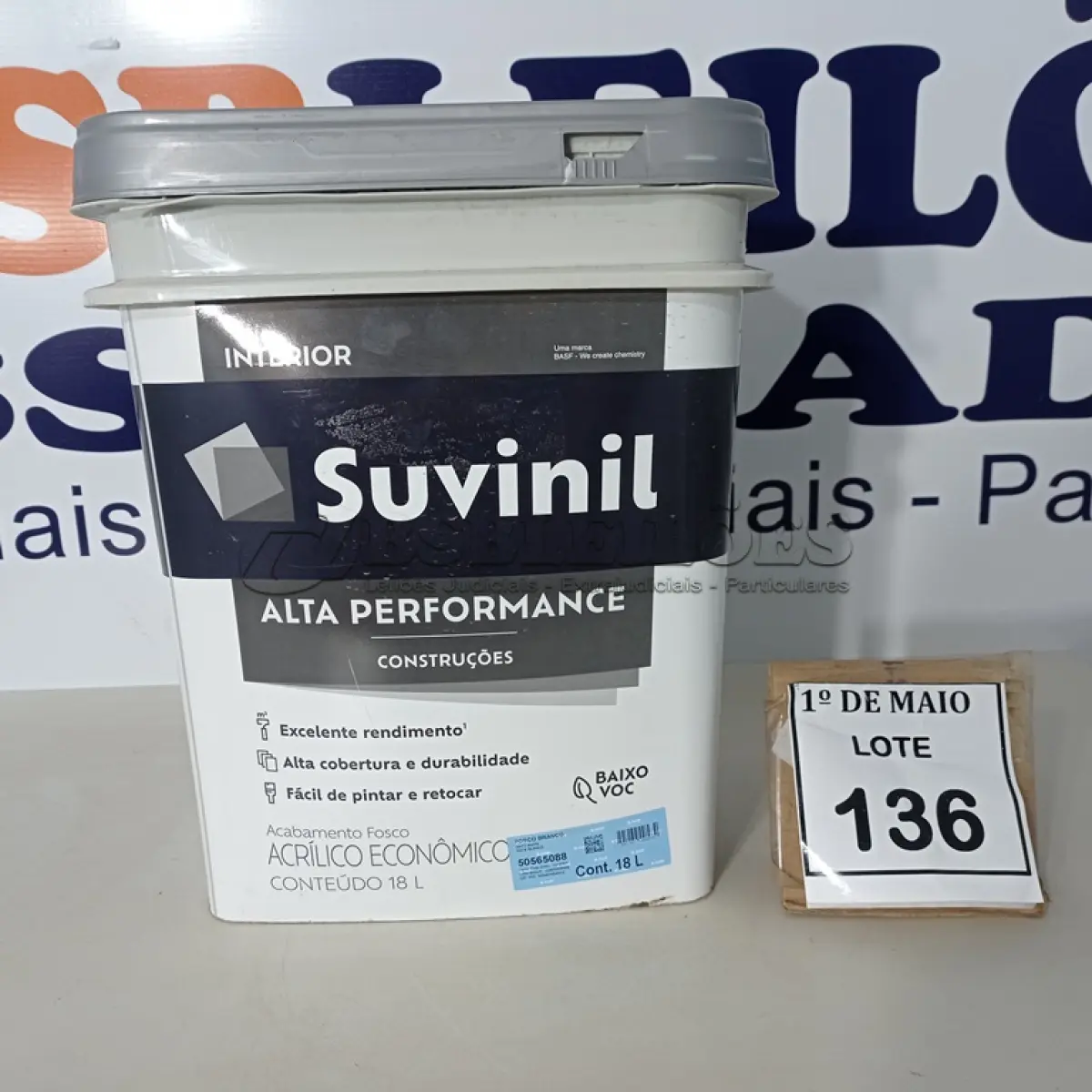 LOTE 136 - 01 BALDE DE TINTA SUVINIL INTERIORES FOSCOS 18L NA COR FOSCO BRANCO. VENCIMENTO 10/2027 (NOVO) (NO ESTADO) ATENÇÃO! FAZER A VISITAÇÃO ANTES DE ARREMATAR, NÃO SABEMOS SE FUNCIONA. LEILÃO NÃO TEM GARANTIA E NEM DEVOLUÇÃO, SUJEITO A POSSÍVEIS AVARIAS VISÍVEIS/OCULTAS E/OU AUSÊNCIA DE COMPONENTES.