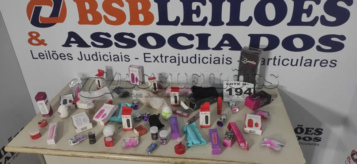 LOTE 194 - 50 - ITENS SEXY SHOP DIVERSOS (NO ESTADO, NÃO SABEMOS SE FUNCIONA. LEILÃO NÃO TEM GARANTIA E NEM DEVOLUÇÃO, SUJEITO A POSSÍVEIS AVARIAS VISÍVEIS/OCULTAS E/OU AUSÊNCIA DE COMPONENTES)