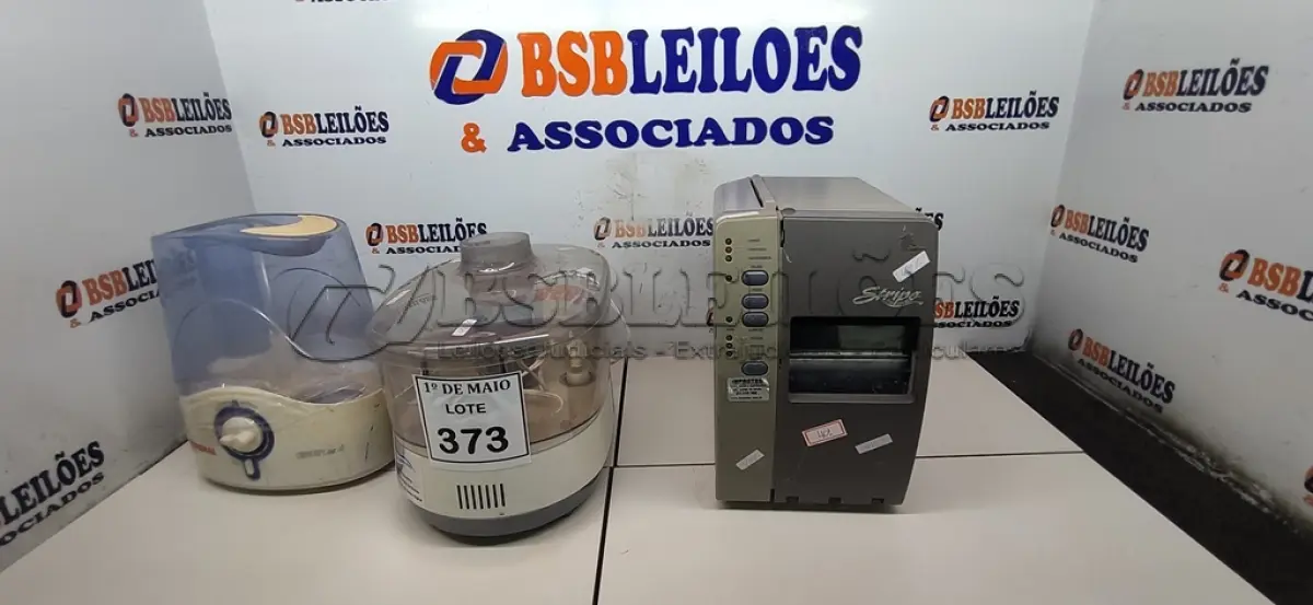 LOTE 373 - 01 IMPRESSORA DE ETIQUETAS MARCA ZEBRA COM AVARIAS E 02 UMIDIFICADORES DE AMBIENTE. (NO ESTADO) ATENÇÃO! FAZER A VISITAÇÃO ANTES DE ARREMATAR, NÃO SABEMOS SE FUNCIONA. LEILÃO NÃO TEM GARANTIA E NEM DEVOLUÇÃO, SUJEITO A POSSÍVEIS AVARIAS VISÍVEIS/OCULTAS E/OU AUSÊNCIA DE COMPONENTES.