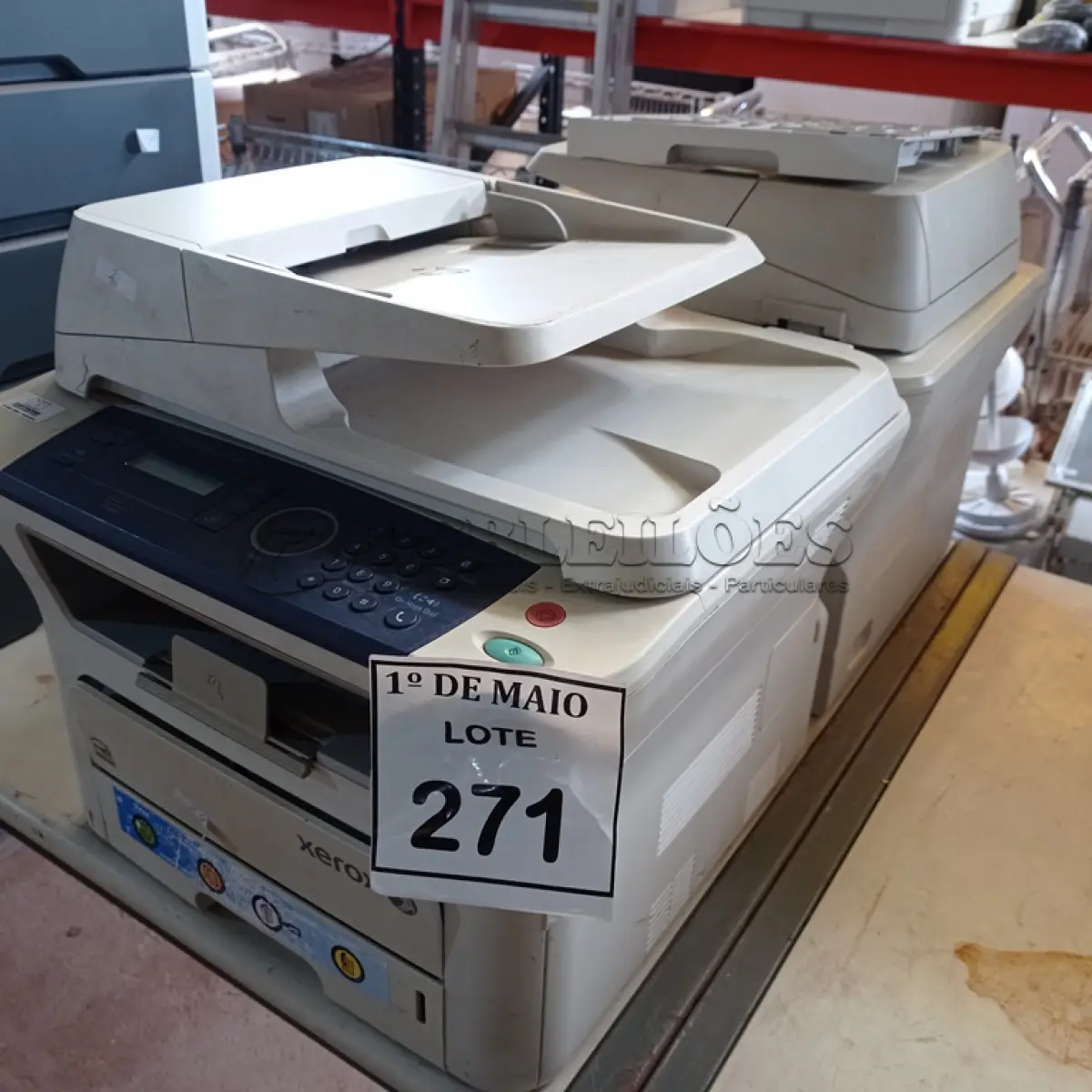 LOTE 271 - 02 IMPRESSORAS MULTIFUNCIONAL XEROX. (NO ESTADO) ATENÇÃO! FAZER A VISITAÇÃO ANTES DE ARREMATAR, NÃO SABEMOS SE FUNCIONA. LEILÃO NÃO TEM GARANTIA E NEM DEVOLUÇÃO, SUJEITO A POSSÍVEIS AVARIAS VISÍVEIS/OCULTAS E/OU AUSÊNCIA DE COMPONENTES.