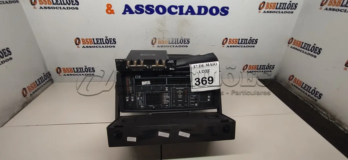 LOTE 369 - 01 APARELHO ANALISADOR DE COMUNICAÇÃO FIREBERD 6000.  (NO ESTADO) ATENÇÃO! FAZER A VISITAÇÃO ANTES DE ARREMATAR, NÃO SABEMOS SE FUNCIONA. LEILÃO NÃO TEM GARANTIA E NEM DEVOLUÇÃO, SUJEITO A POSSÍVEIS AVARIAS VISÍVEIS/OCULTAS E/OU AUSÊNCIA DE COMPONENTES.