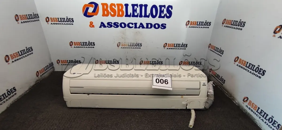 LOTE 006 - 01 EVAPORADORA TRANE. (NO ESTADO EM QUE SE ENCONTRA. SUJEITO A AVARIAS OCULTAS/VISÍVEIS.) AV9702Y