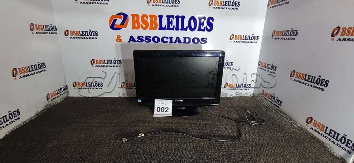 LOTE 002 - 01 TELEVISÃO MARCA SANSUI 110V . (NO ESTADO EM QUE SE ENCONTRA. SUJEITO A AVARIAS OCULTAS/VISÍVEIS.) AV9685R